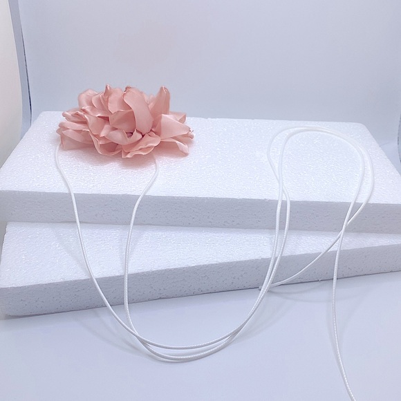 Boho Pink Flower Choker Necklace Rose Sexy Flower Collar Choker Date Night - Picture 6 of 10